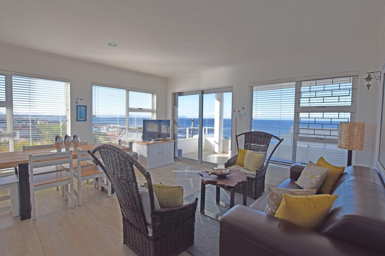 Apartment Dolphin House Hermanus Esterno foto