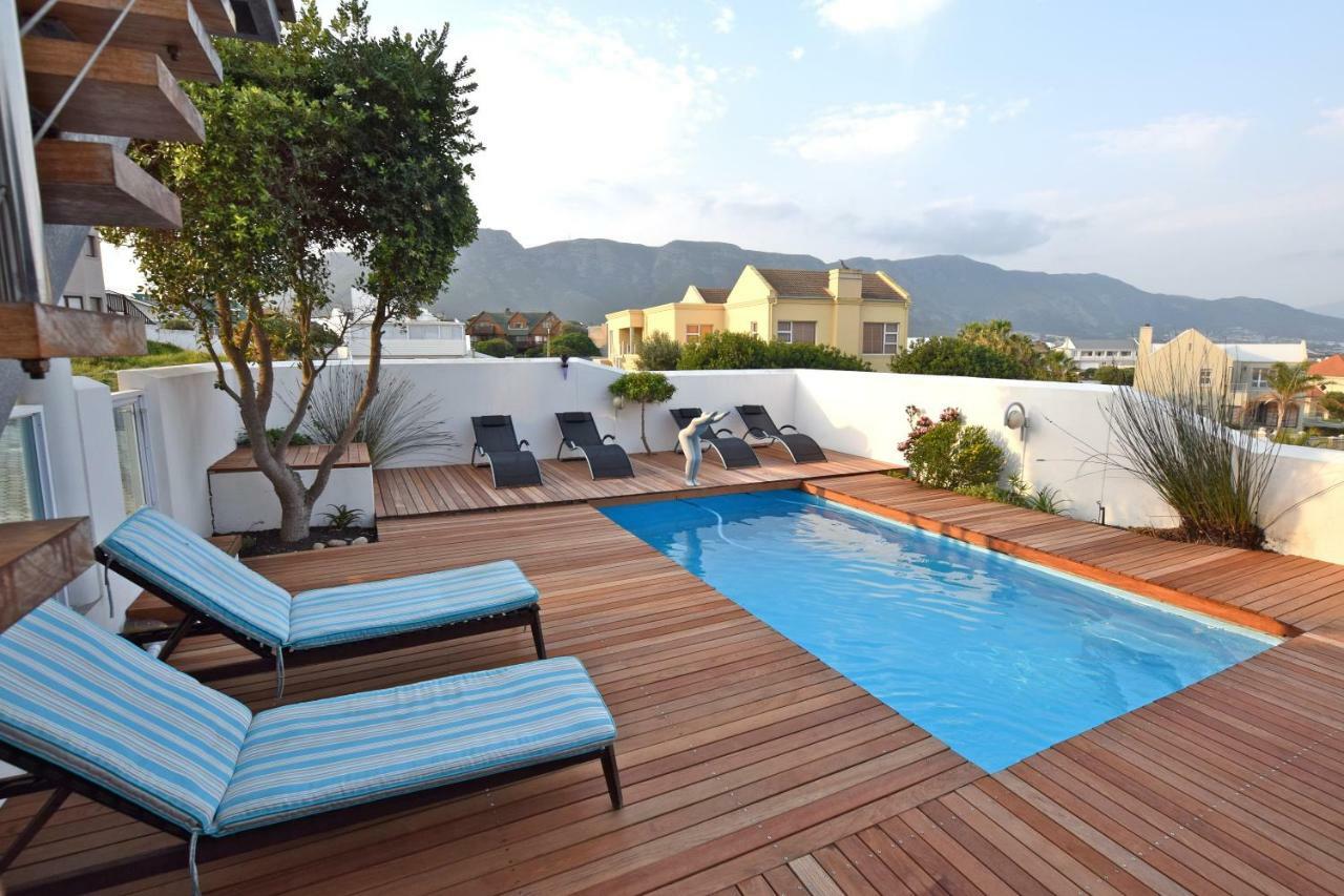 Apartment Dolphin House Hermanus Esterno foto