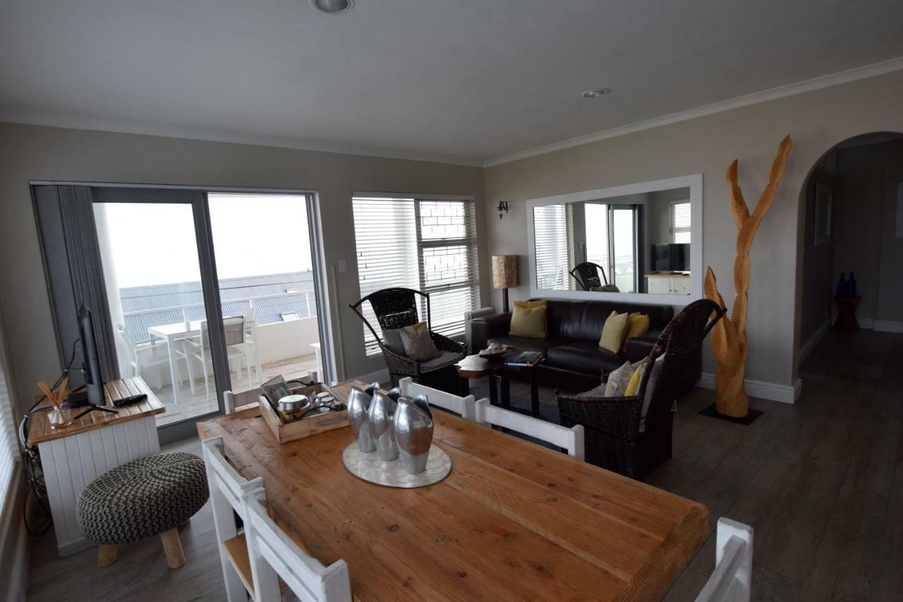 Apartment Dolphin House Hermanus Esterno foto