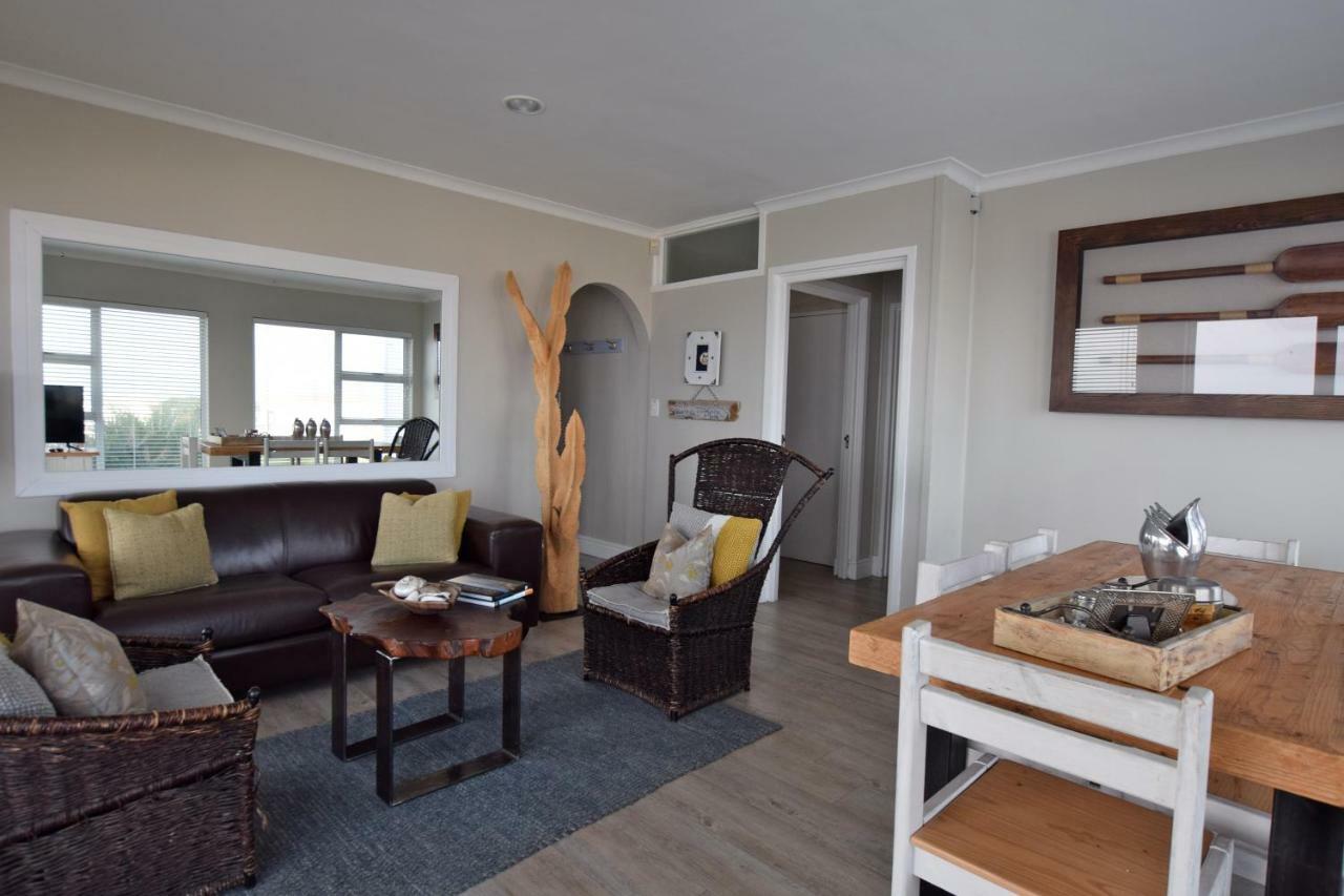 Apartment Dolphin House Hermanus Esterno foto